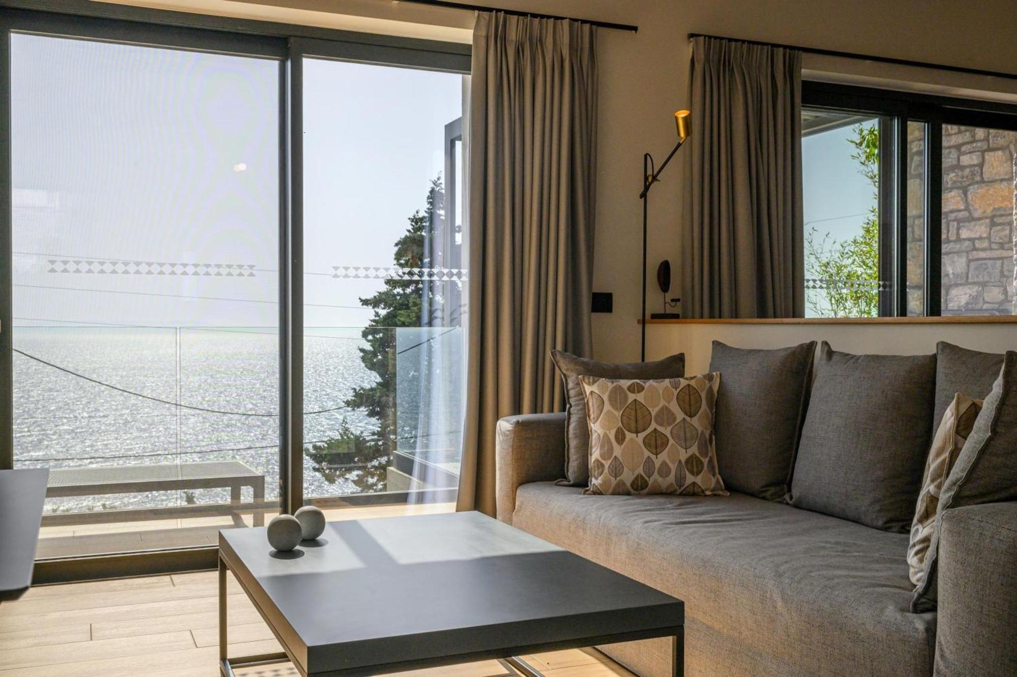 Mani Suites Айос-Ніколаос Екстер'єр фото